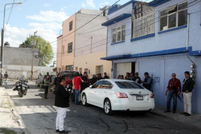 Empistolados despojaron de 50 mil pesos a cuentahabientes en la colonia Santiago 