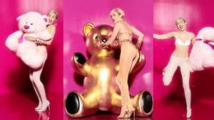 Miley Cyrus, nueva modelo para marca italiana de medias