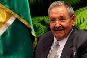 Obama normaliza relaciones con Cuba; Castro espera fin del bloqueo