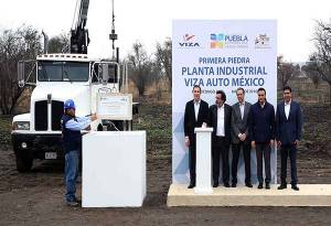 RMV coloca primera piedra de planta industrial VIZA Auto México