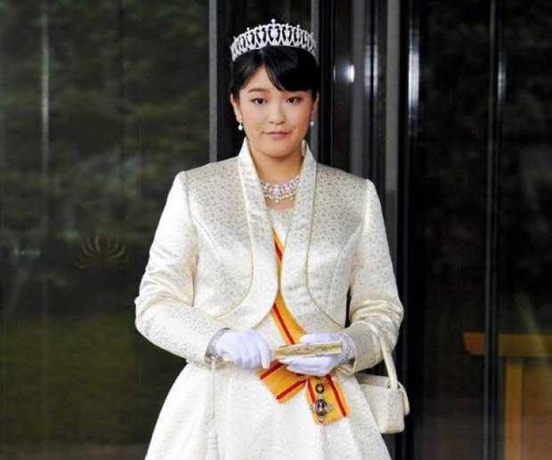 Princesa de Japón renuncia a la corona por un “plebeyo”