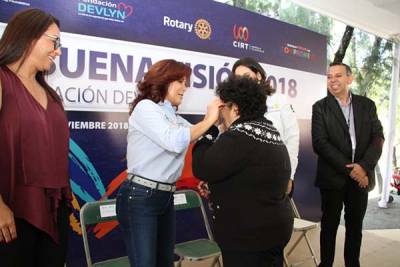 Dinorah López de Gali realiza jornada de salud visual