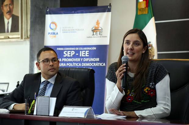 SEP e IEE Puebla difundirán cultura política entre escolares