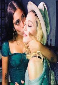 FOTOS: Madonna e hija reciben el 2018 