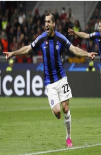 Inter derrota 2-0 al Milan y tiene un pie en la final de la Champions League