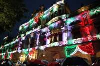 FOTOS: Encienden iluminación por fiestas patrias en Puebla