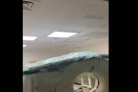 VIDEO: Goteras en hospital IMSS de Tehuacán casi dañan tomógrafo de 5 mdp