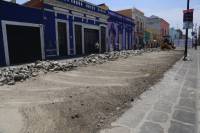 Retiran adoquín por rehabilitación de calles del centro histórico de Puebla