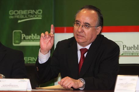PUEBLA, Pue., 03 septiembre 2010.- ValentÃn Meneses Rojas, secr PUEBLA, Pue., 03 septiembre 2010.- ValentÃn Meneses Rojas, secr