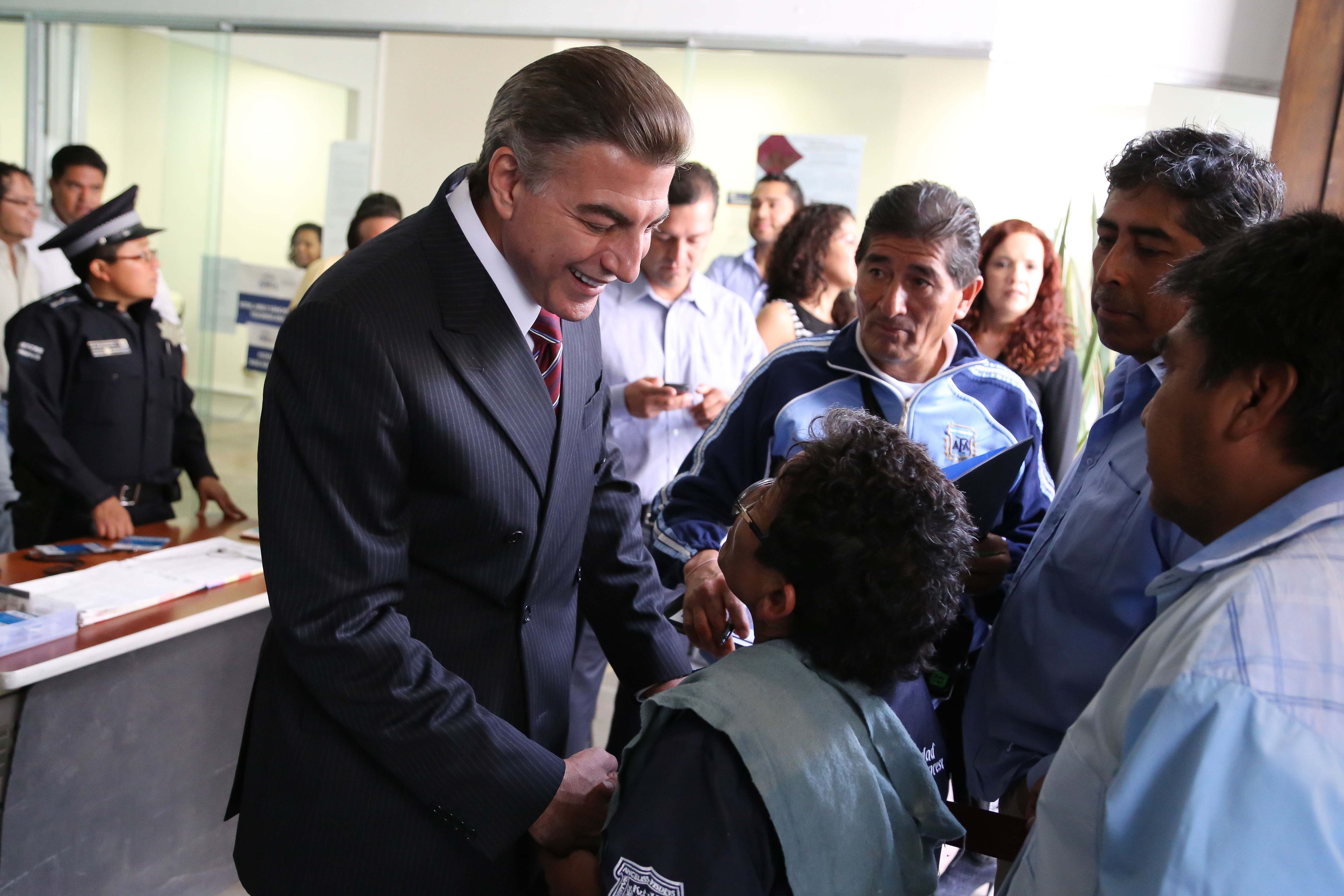 TONY GALI: HECHOS SON AMORES
