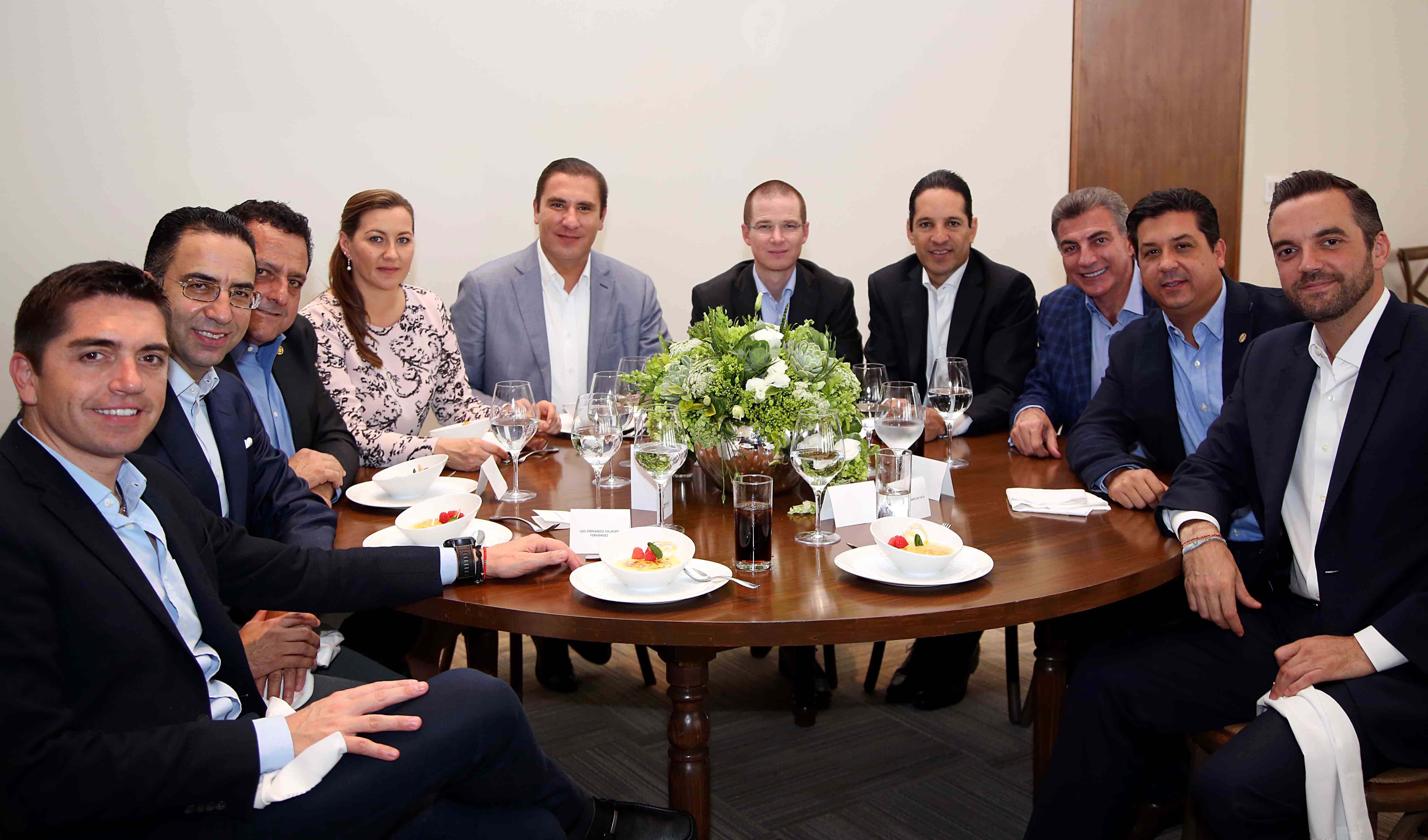 Y EL QUE ENTENDIÓ, ENTENDIÓ…