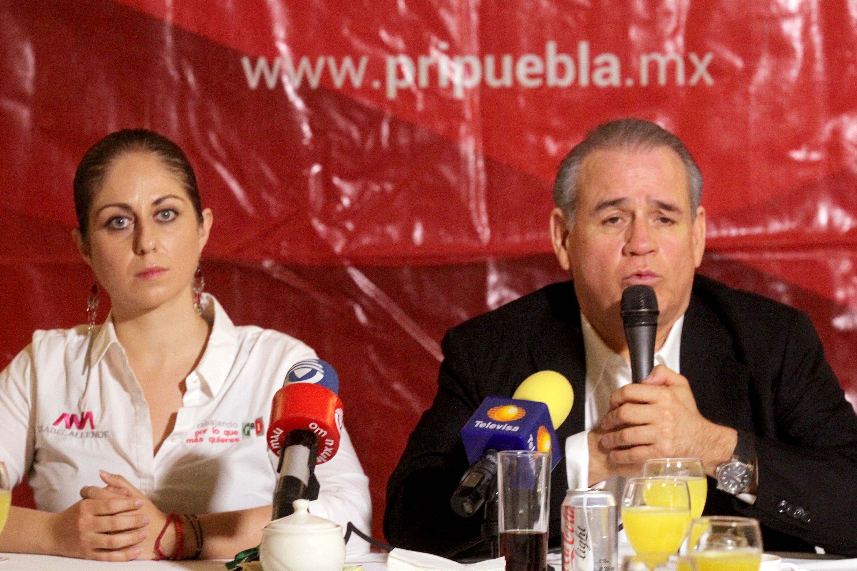 LOS MENSAJES DEL DELEGADO DEL PRI