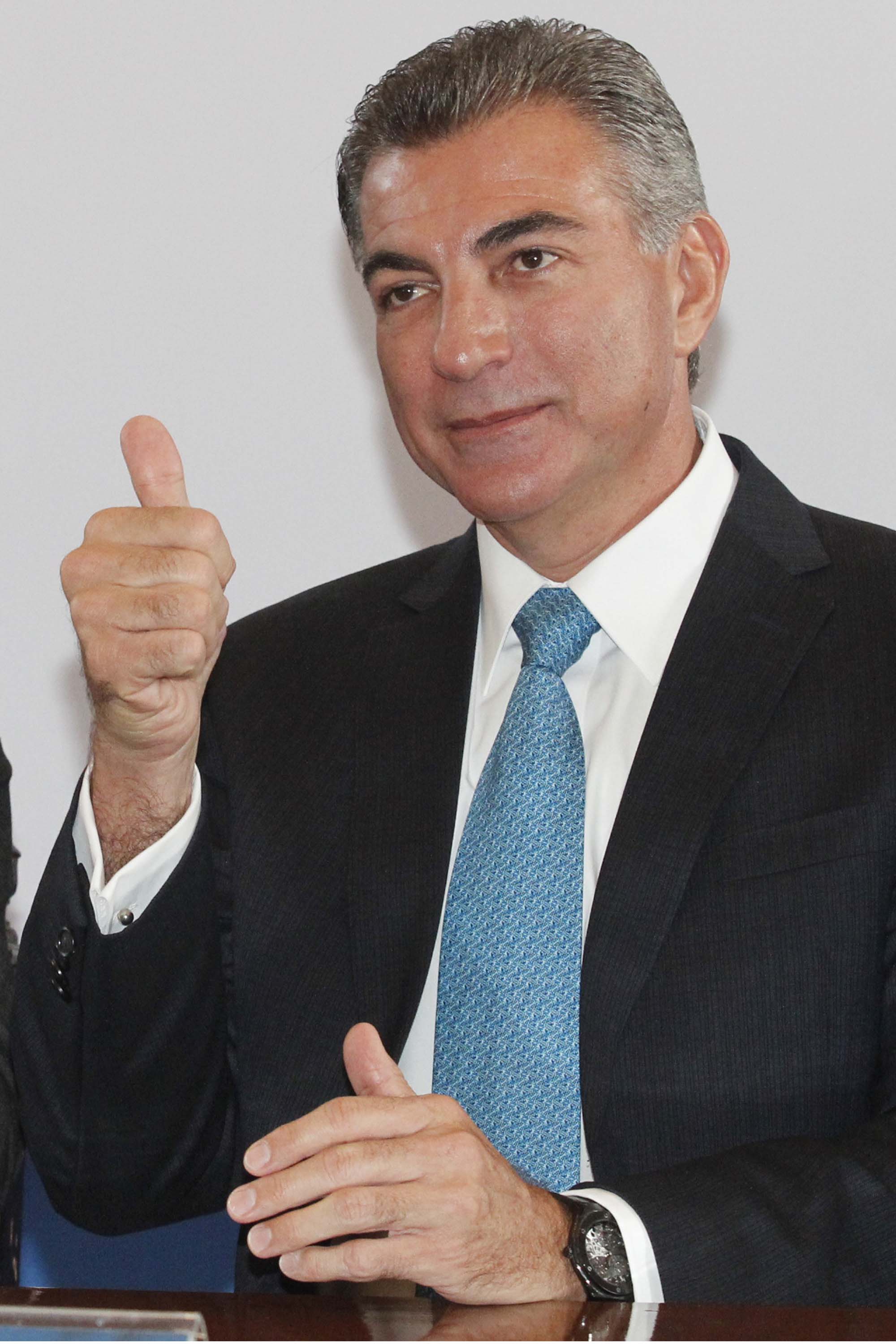 TONY GALI: 8 ARRIBA DE BLANCA ALCALÁ