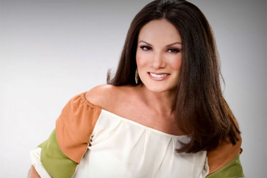 Gloria Calzada, la conductora de TV pasa la noche en el “Torito”