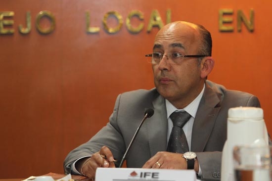 IFE Puebla entrega solicitud para ser sede del segundo debate entre presidenciables