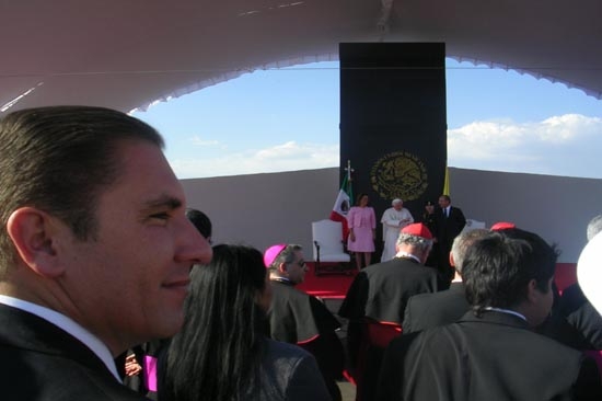 Moreno Valle fue a ceremonia de bienvenida al Papa en Guanajuato