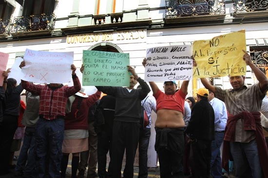 De a 50 pesos el metro cuadrado de tierra para el Arco Poniente, denuncian ejidatarios