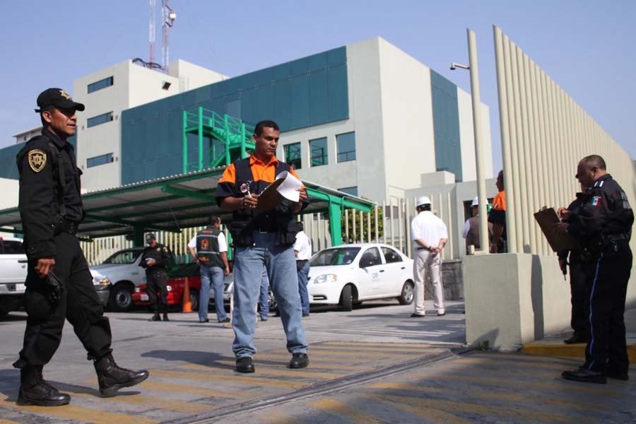 Amenaza de bomba en la CFE