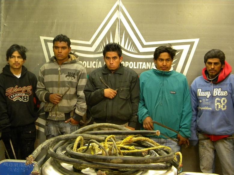 Policía Metropolitana detiene a banda dedicada al robo de cables de teléfonos