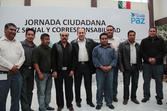 Manzanilla reanuda giras por Puebla capital; se reúne con ediles auxiliares