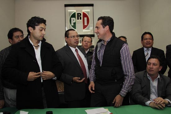 Líder del PRI y diputados locales ahora sí irán con la misma agenda legislativa en Puebla