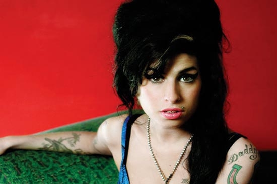 Amy Winehouse murió por intoxicación etílica