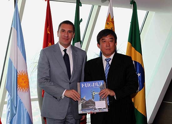 Moreno Valle promueve inversión de China en Puebla
