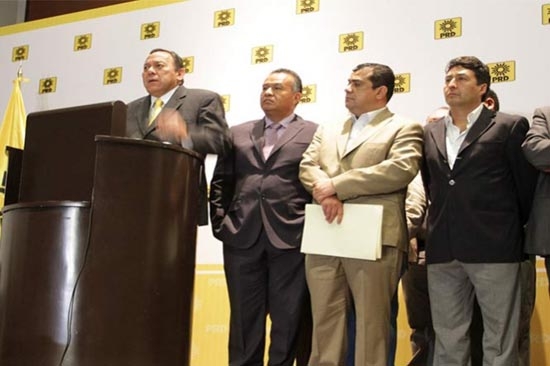 PRD amaga con abandonar el Pacto ante “ola privatizante” de Pemex