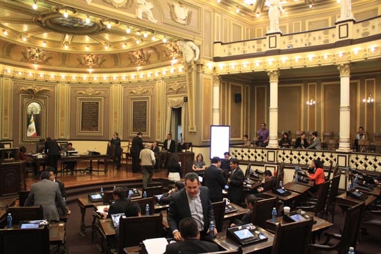 Diputados de Puebla reforman ley para dar nuevas tareas a sus sucesores