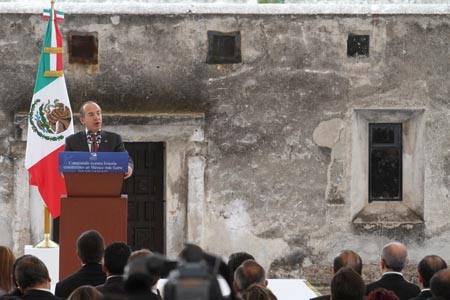 Calderón instala Comité Nacional para conmemorar la batalla del 5 de Mayo