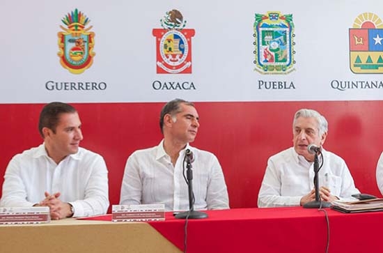 RMV y gobernadores del sureste: Pemex debe modernizarse, no privatizarse