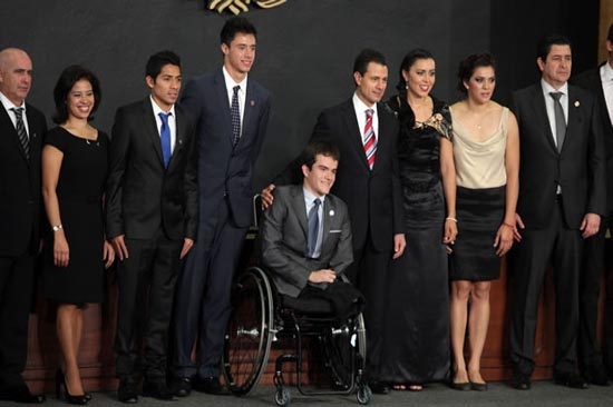 EPN entregó el Premio Nacional del Deporte 2012 a medallistas olímpicos