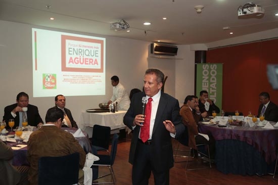Agüera propone a Canacintra gobernar construyendo acuerdos