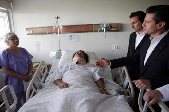 Peña Nieto decreta tres días de duelo nacional por explosión en Torre de Pemex