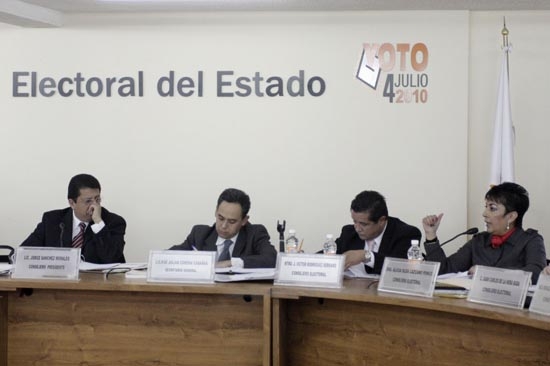 IEE aprueba presupuesto de 17 mdp a partidos políticos para el 2011
