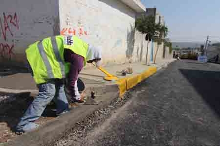 Rivera inaugura la primera de mil calles que prometió pavimentar en este año