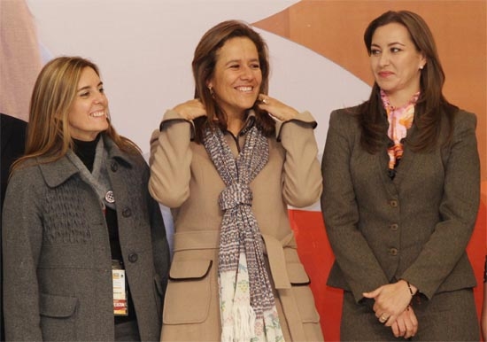 Margarita Zavala clausuró el III Congreso Internacional de la Familia