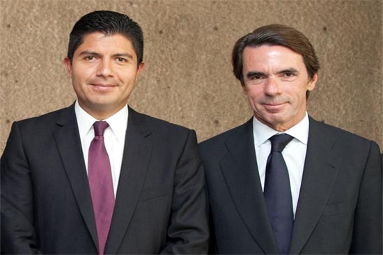 Eduardo Rivera sostuvo reunión con el ex presidente español José María Aznar