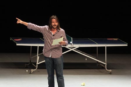 Diego Luna presentó Aullido en el Festival Internacional de Teatro Héctor Azar 2012