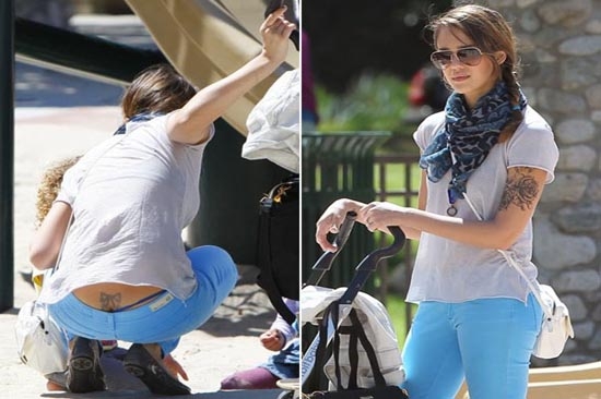 Jessica Alba presume sexy tatuaje