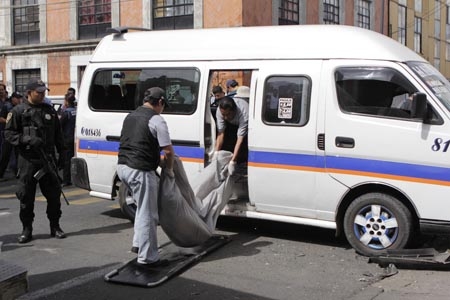 Cafres del transporte público provocan colisión en el Centro Histórico, una mujer murió