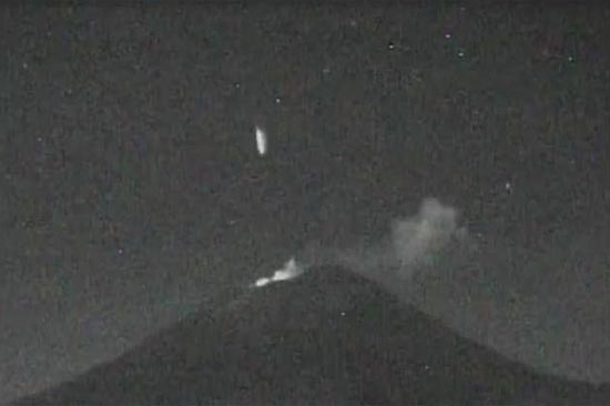 Un meteorito, no un Ovni, el objeto sobre el volcán Popocatépetl: Cenapred
