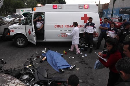 Motociclista pereció tras ser arrollado por un taxista en la 24 Sur