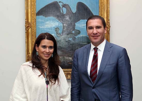 Moreno Valle se reúne con directora del Consejo Nacional de Fomento Educativo