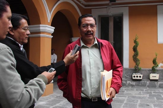 Cuco Rivas reprocha abandono del PRI, Zavala y Lastiri