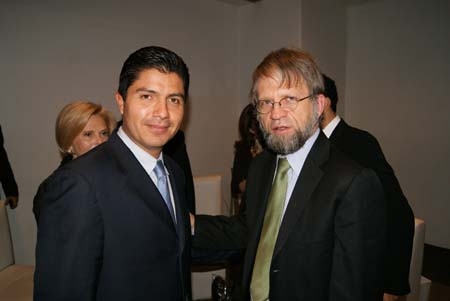 Rivera Pérez se reúne con ex alcalde de Bogotá