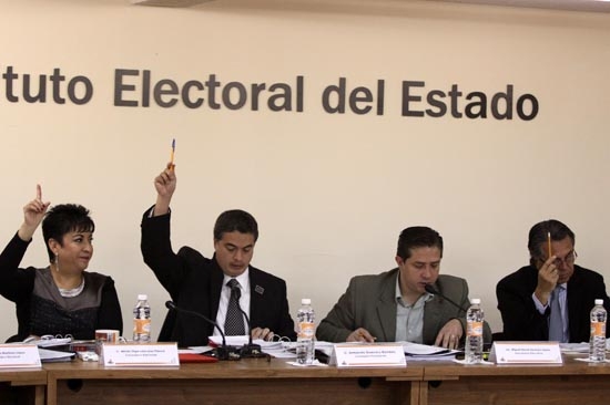 Consejeros del IEE divididos por campañas adelantadas