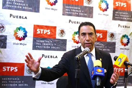 Volkswagen en riesgo de huelga: Javier Lozano
