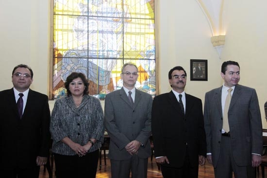 Toman protesta a nuevos magistrados del TSJ