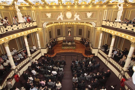 Congreso limitará cobro de impuestos en Angelópolis por disputa Puebla-San Andrés